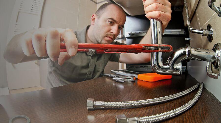 Expert burst pipe repair services in Baytown, TX